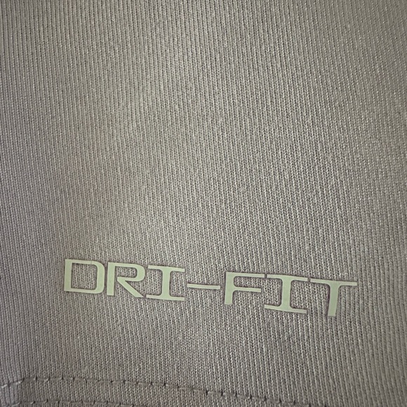 Nike Gray Dri-FIT Pullover - Picture 6 of 6